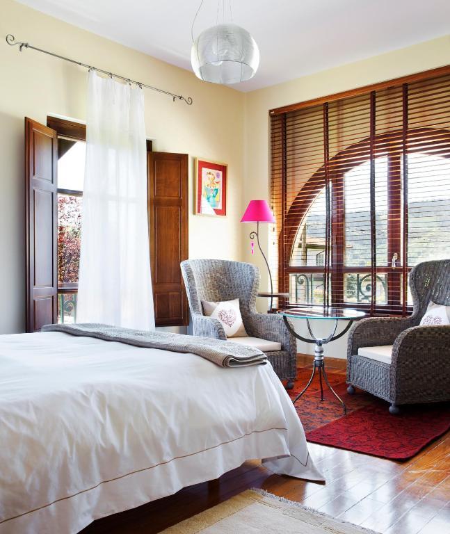 فندق La Casona Del Viajante - Adults Only Villabajo الغرفة الصورة